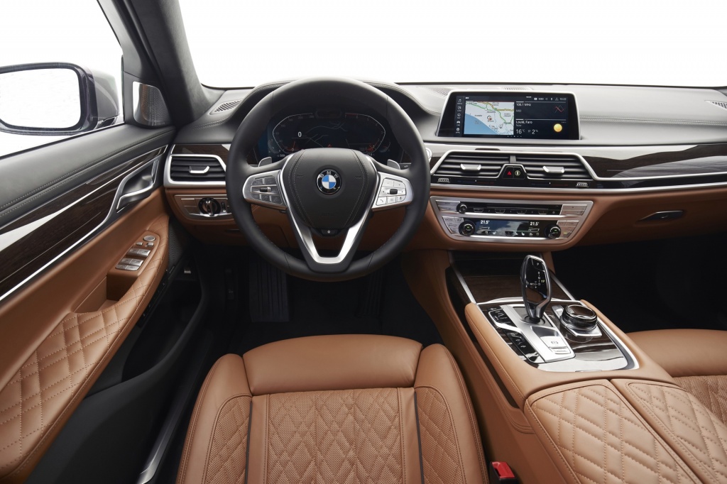 GTspirit-BMW750LI-Interior-1.jpg