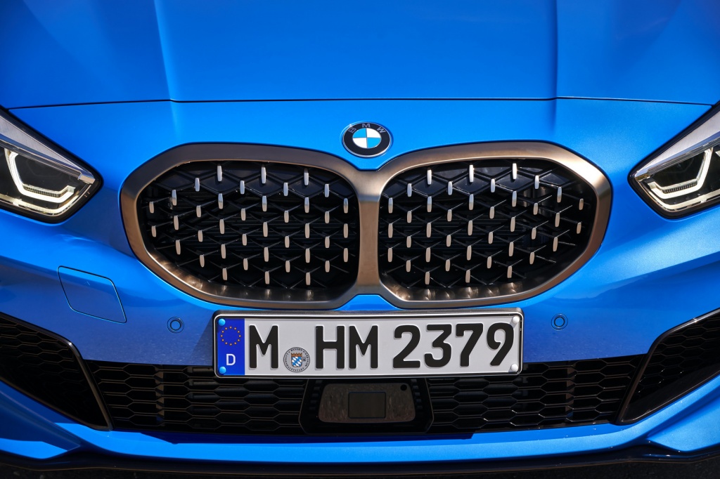 BMW-M135i-xDrive-12.jpg