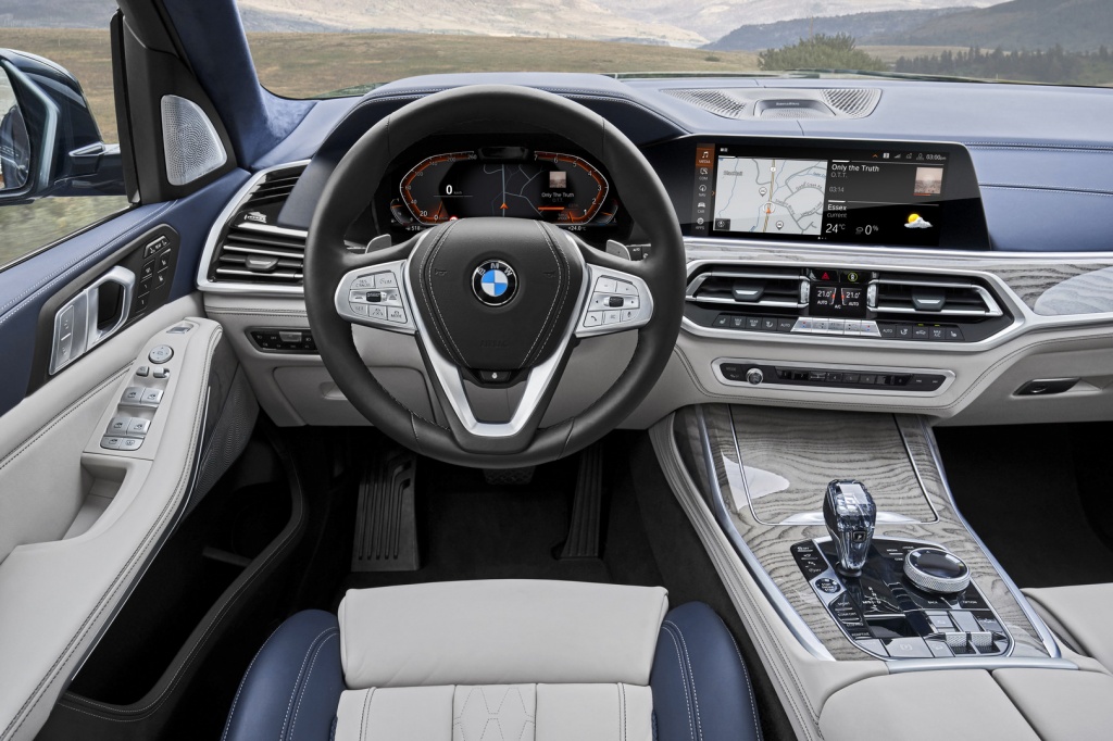2019-BMW-X7-Interior-7.jpg